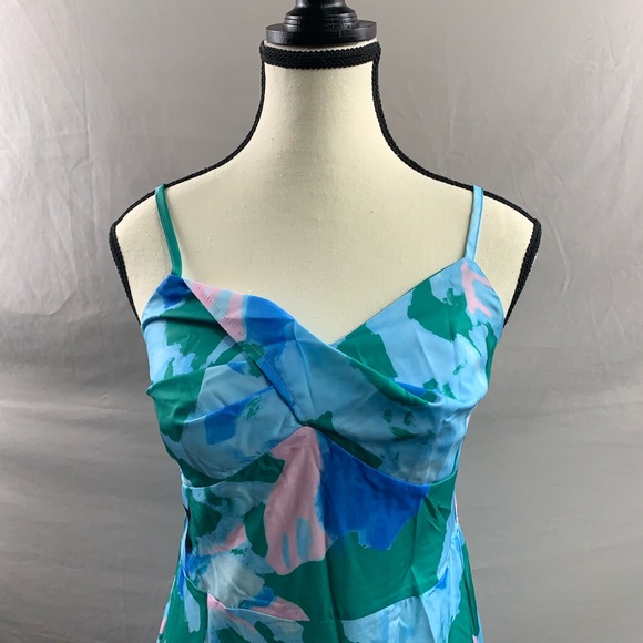 Shirred Panel Backless Midi A-Line Dress - Picture 8 of 10